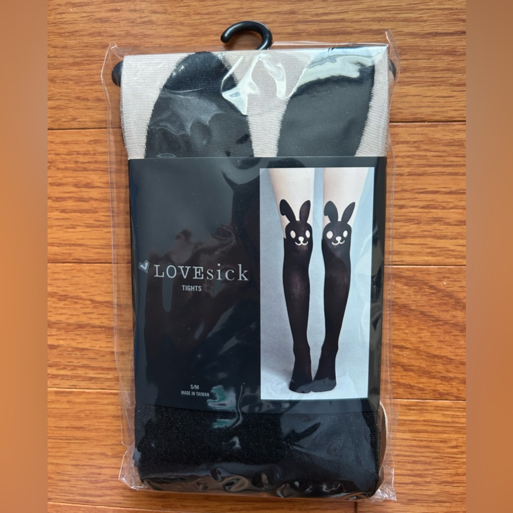 NWT Lovesick nude/bunny tights - size S/M